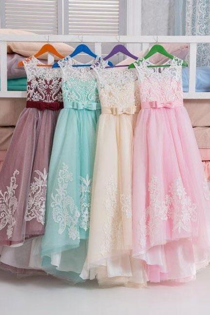 Scoop Sweep Train Girl Dress Flower Girl Dress with Lace