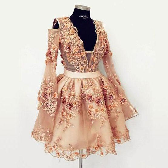 Amazing Long Sleeves Short Prom Dress with Appliques for Homecoming